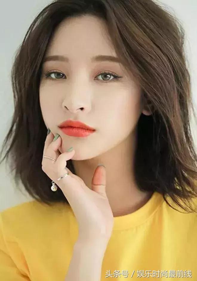 今年最流行的黄皮显白的染发颜色,黄皮显白发色hellobubble