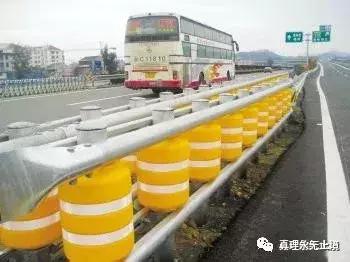 一家四口在车上的歌,一家四口在车上