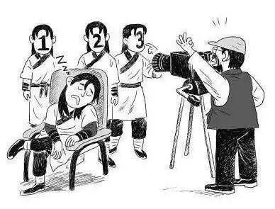 拼多多为什么一战封神,拼多多的弯道超车