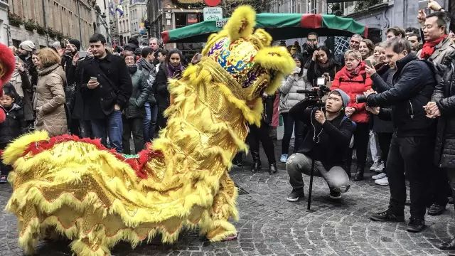 从中国开车来巴黎,从中国开车到欧洲