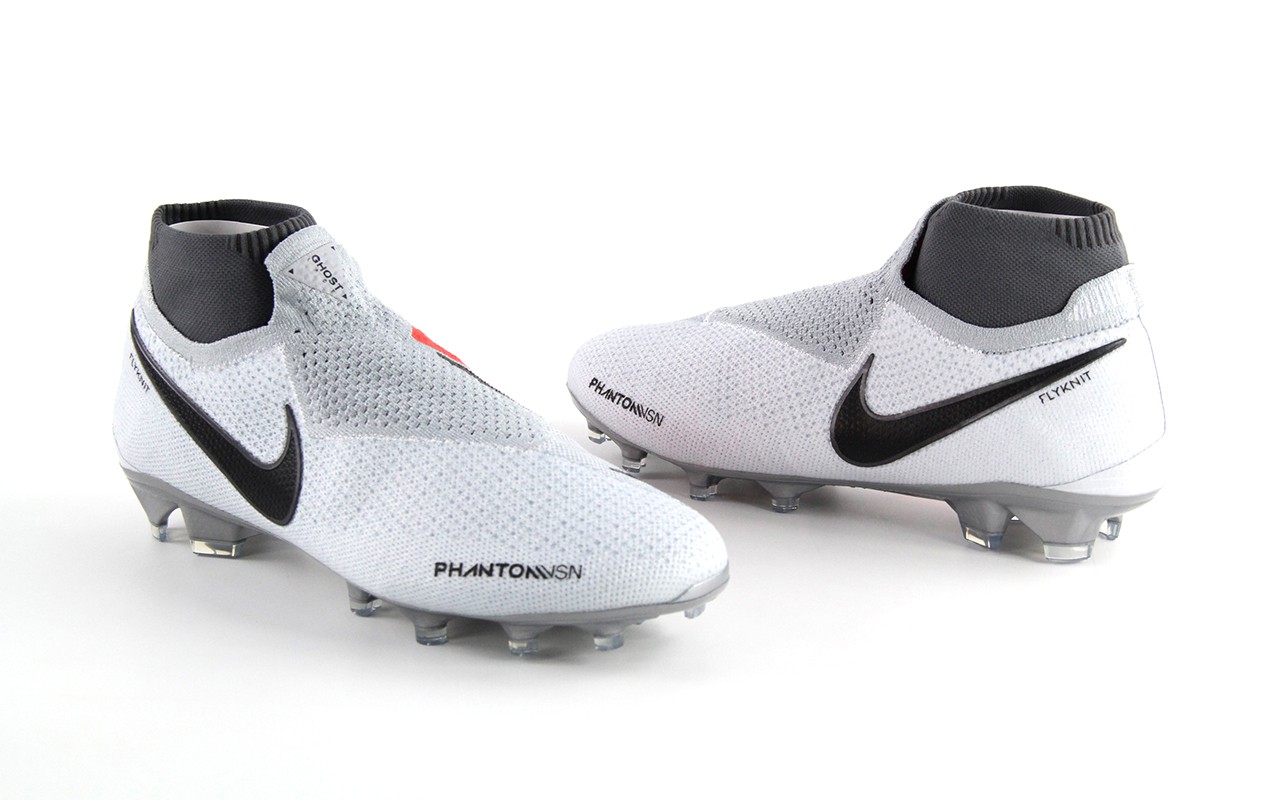 耐克暗煞phantomvsn2t,中场大师的球鞋