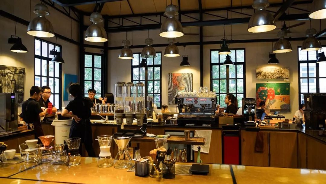 越南穷小女孩,越南富婆装穷去打工