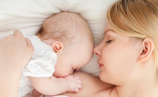 多大的宝宝容易得手足口病,宝宝几个月会得手足口病