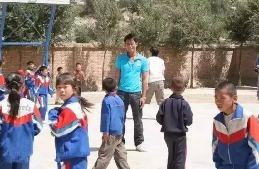 金庸笔下两个杨过,金庸大师笔下两个杨过