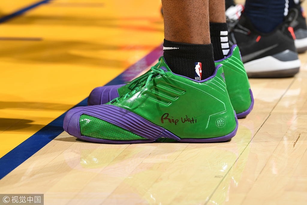 NBA今日球鞋精选：库里唐斯上脚万圣节特别款罗斯50分战靴诞生