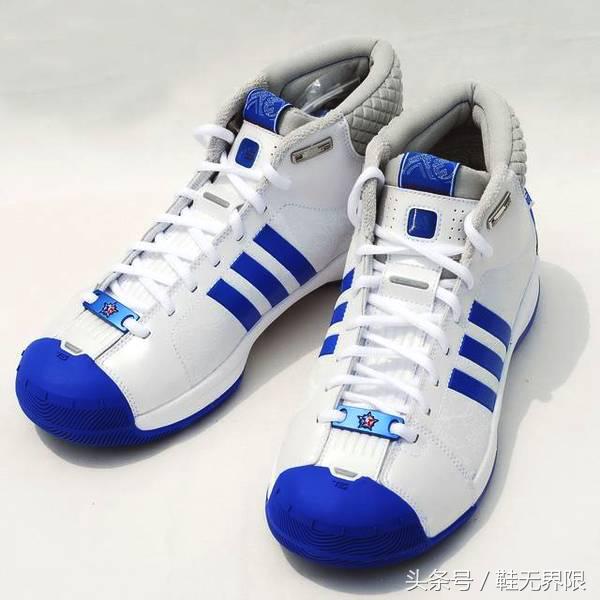 德里克罗斯上脚最后一代签名鞋,花有重开日玫瑰再绽放