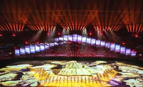 目前最火的切割灯,切割灯舞台效果