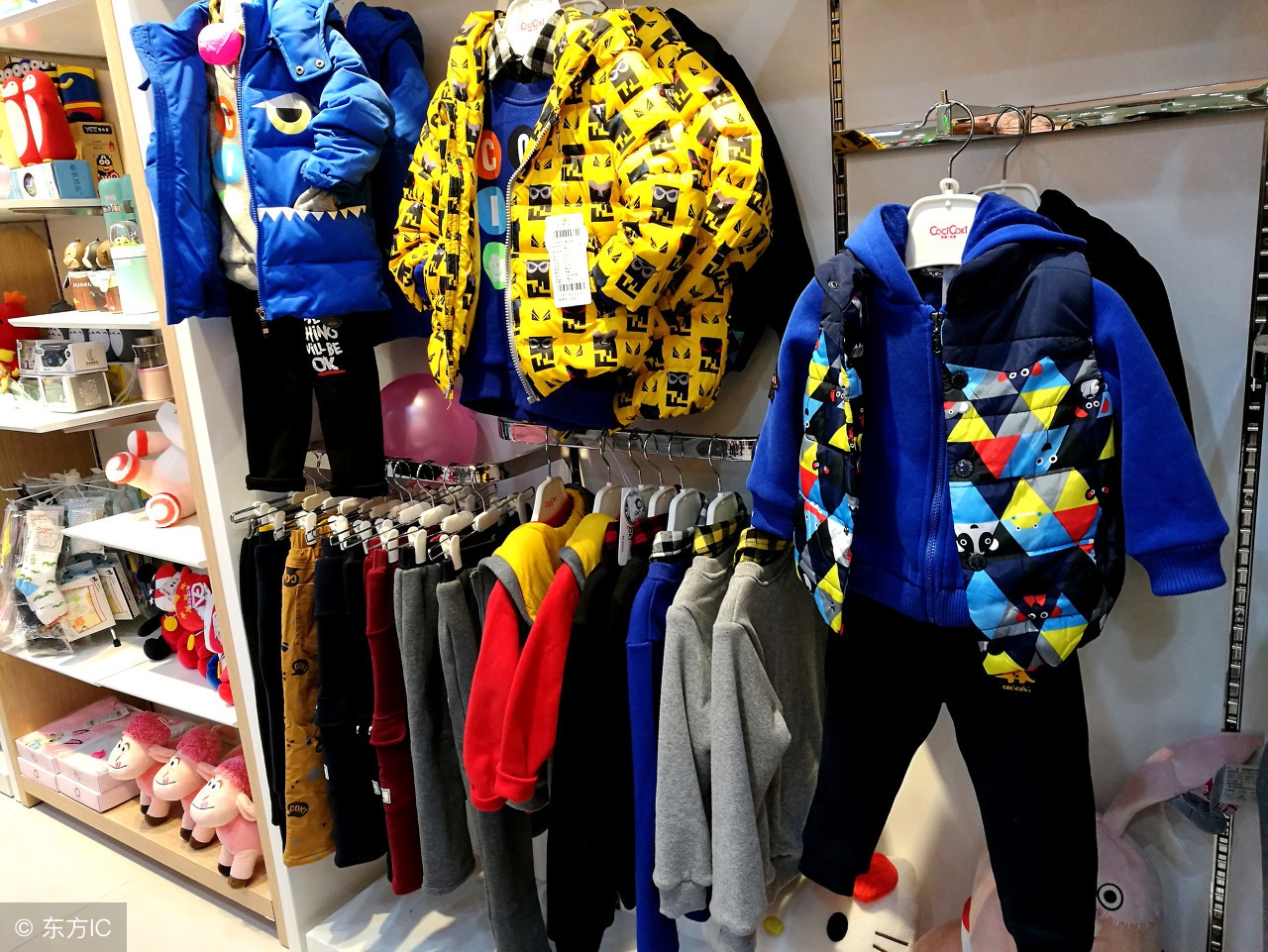 佛山大童装批发市场在哪里,佛山禅城区憧星童装行