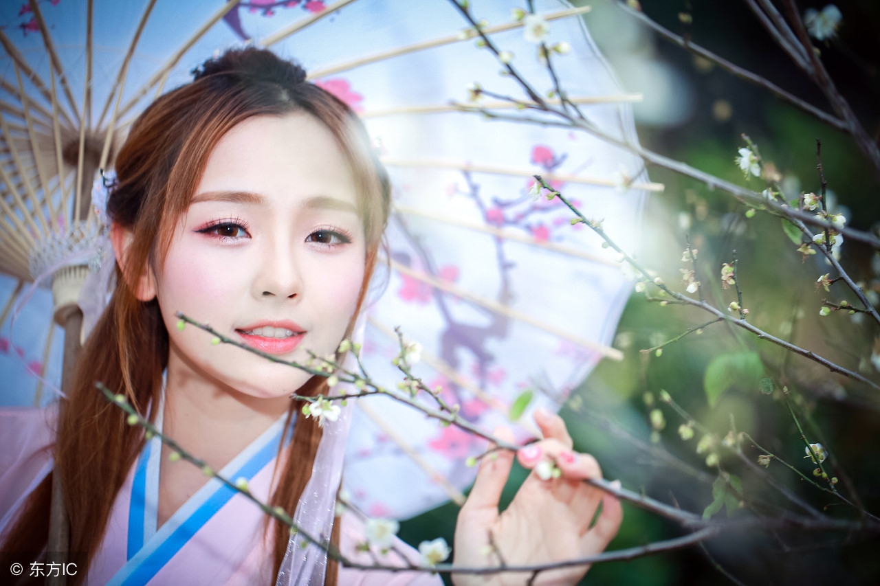 女人应该怎么去形容她漂亮呢？收集了很多词，一起来看看吧！