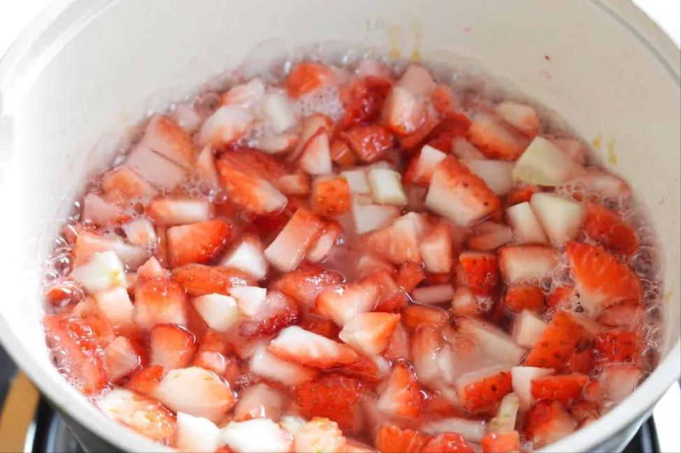 草莓牛乳推荐,韩国草莓牛乳制作方法