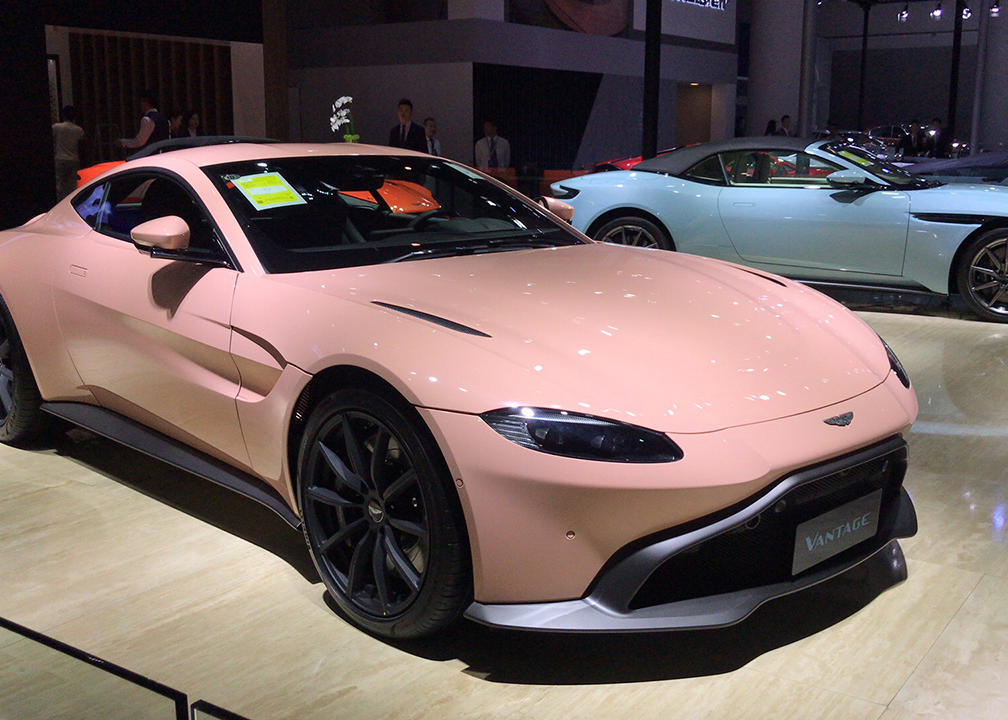 阿斯顿马丁vantage珊瑚橘 (马丁珊瑚橘)