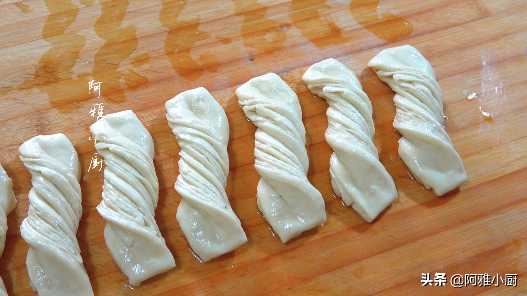 蒸馒头别直接发面多做一步,免发面馒头怎么蒸又松又软