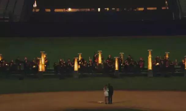 才华横溢的女人是什么样子,真正聪明有才华的女人