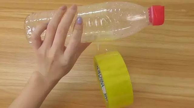 新买的衣服掉毛小妙招,衣服上很多白色的粘毛怎么办