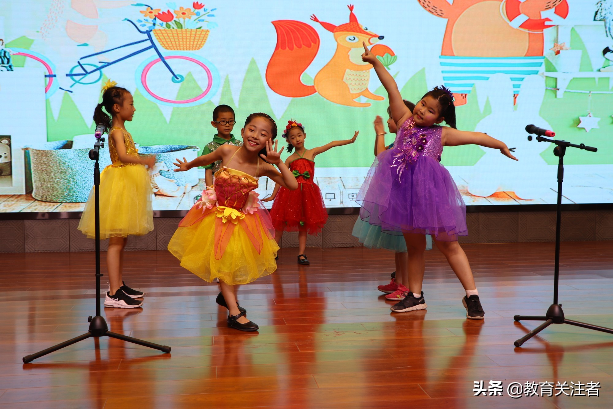 真知真学真成长—建设路小学隆重举行“暖记忆”课程嘉年华活动