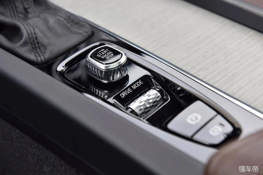 2013款沃尔沃xc90和2013款xc60,沃尔沃xc60与xc90车身尺寸对比