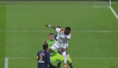 足球场上的球员名字,足球迭戈球员