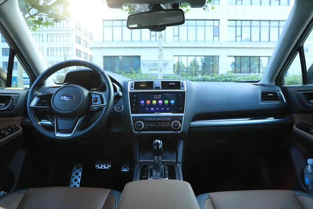 试驾斯巴鲁傲虎探越版,踢车帮最新款斯巴鲁傲虎试驾视频