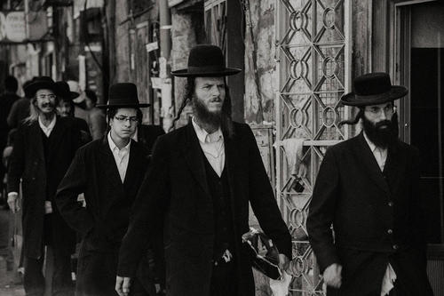 犹太人遭遇了历史上最黑暗的日子,犹太人如何悲惨失败的过完一生