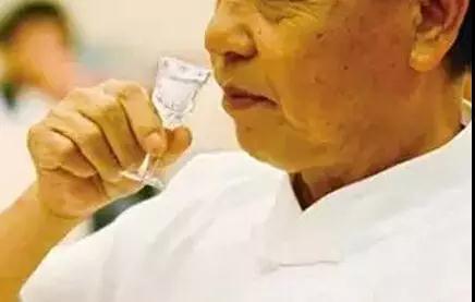 金福日彩酱香型白酒品鉴,老司机白酒