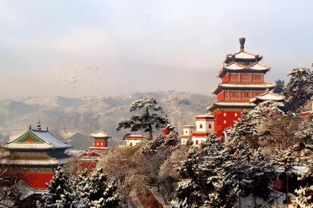 中国园林的诗情画意之美,虽由人作宛自天开的造园理念