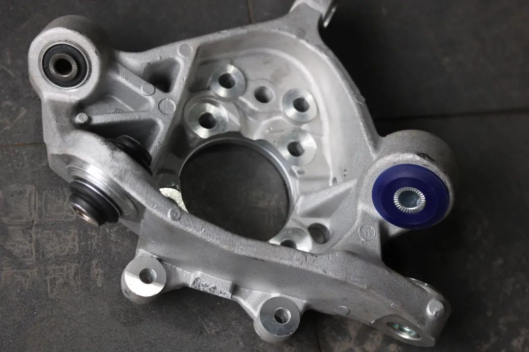 怪兽汽车翻新地址,怪兽修车翻新奥迪q7