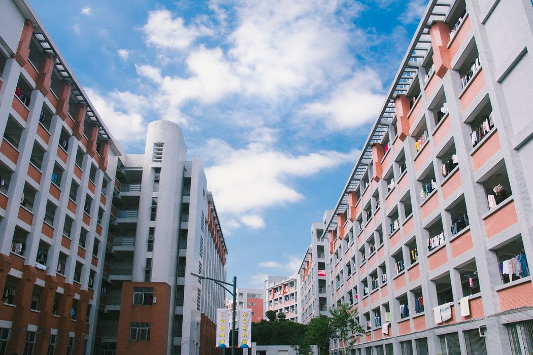 广东大学巡礼-广州康大职业技术学院