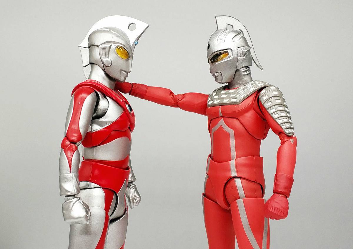 模玩机设:以弹之名守望地球地球的赤红巨人SHF赛文