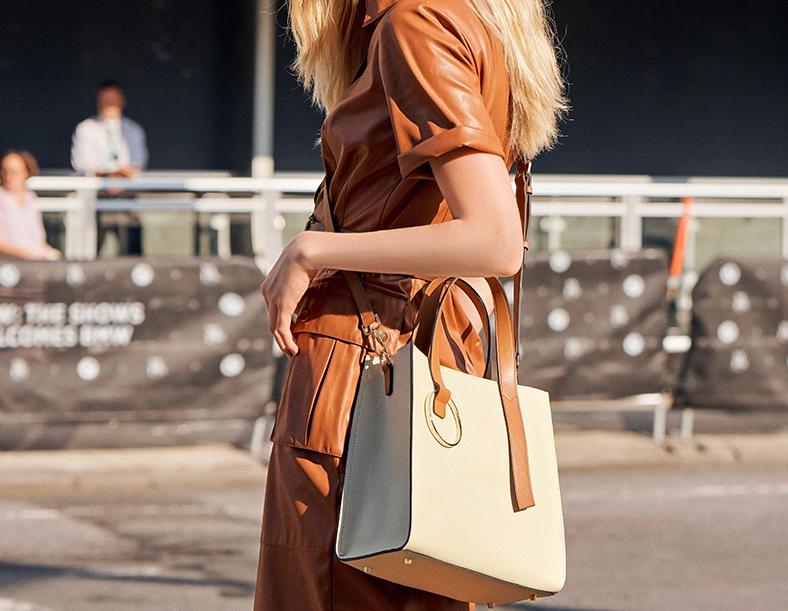 真皮包包保养光泽感,各款包包的保养知识