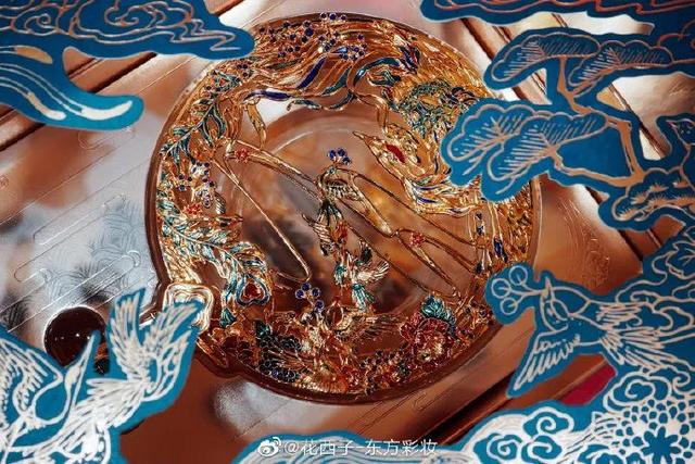 被李佳琦捧火的化妆品，没想到包装成了国潮风