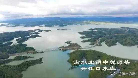 闅忓窞鍏冪礌,榛勫唸鍏冪礌浜浉绾界害鏃朵唬骞垮満