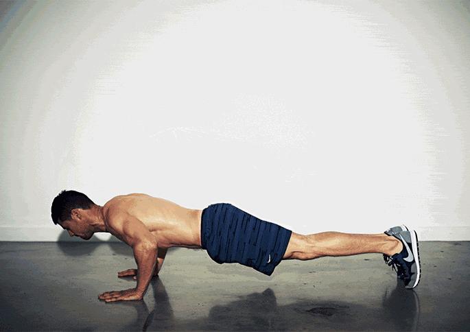 一个练肩的黄金动作,每天100个俯卧撑100个深蹲能增肌