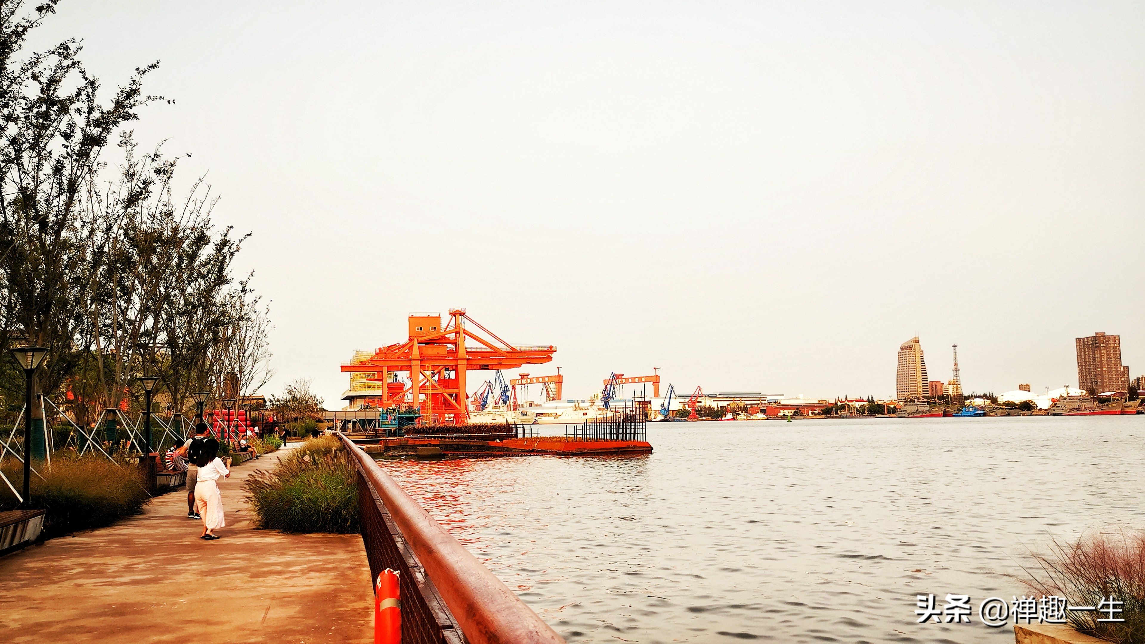 上海075两栖攻击舰在哪个区,075两栖攻击舰在上海哪里