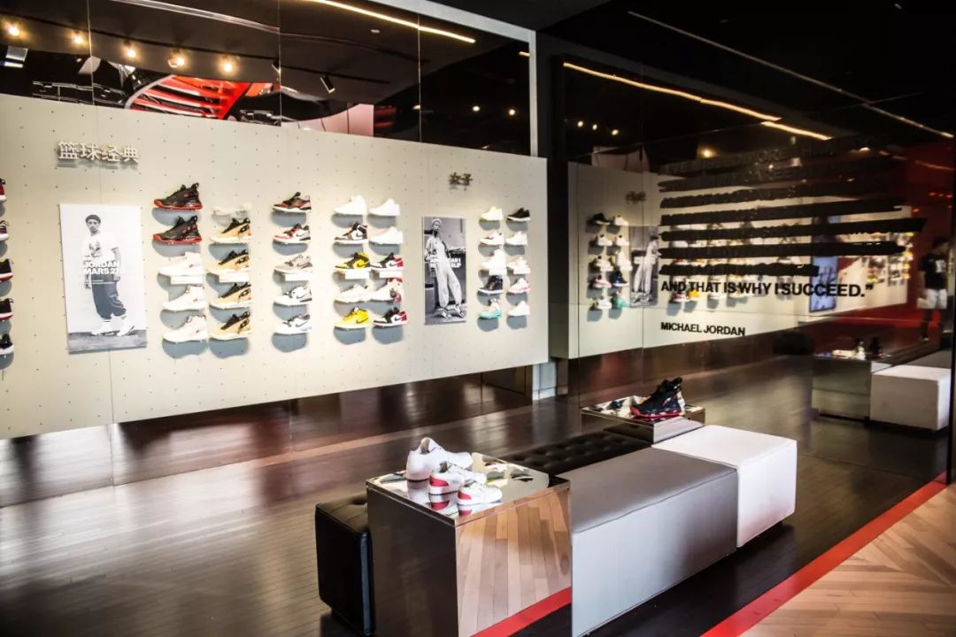 jordanaj1成都线下专卖店,探店jordan淮海体验店