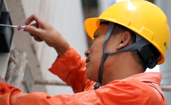 家庭电路试电笔判断短路或断路,如何利用万用表判断电路是否断路