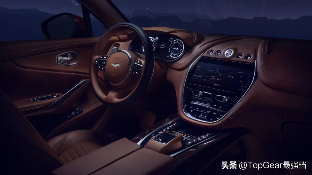 阿斯顿马丁dbx皮卡,邦德阿斯顿马丁