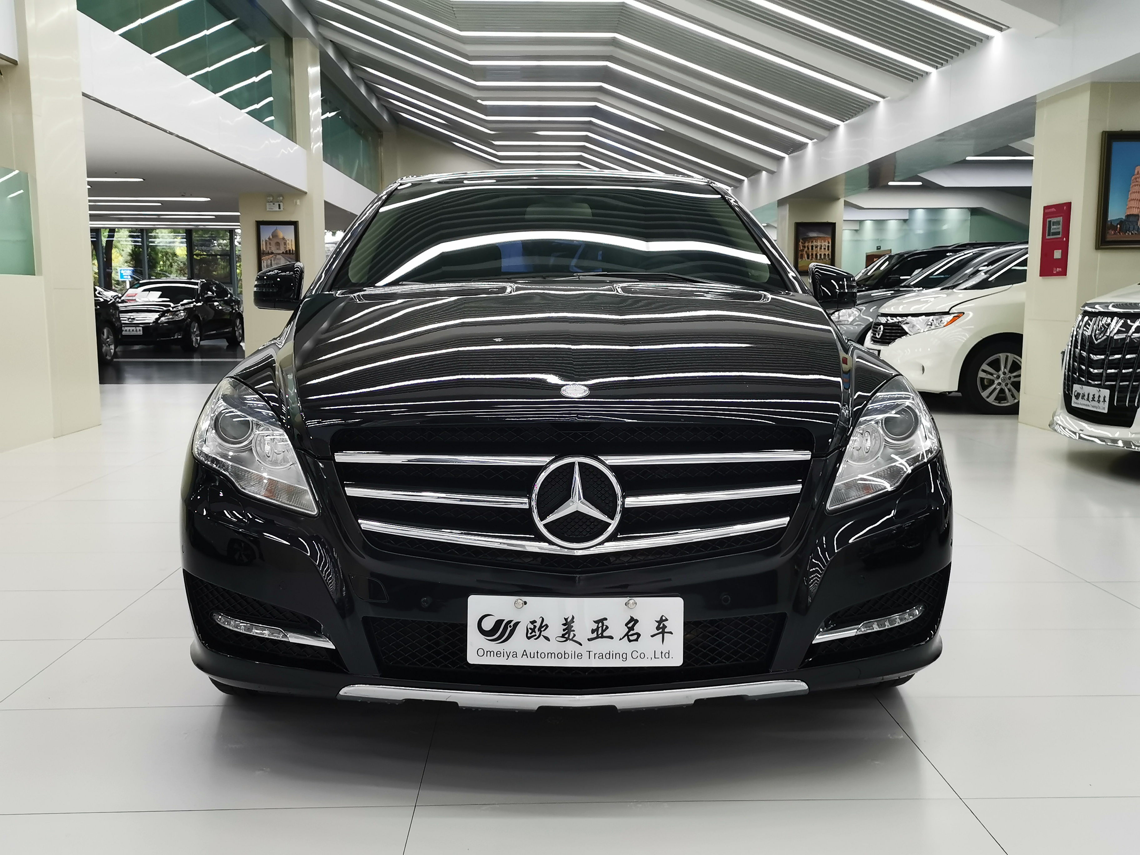 奔驰商务r400,被遗忘的老奔驰