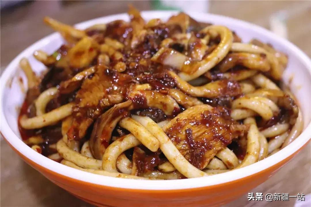 乌鲁木齐美食网红牛腩米粉,乌鲁木齐米粉推荐排行榜