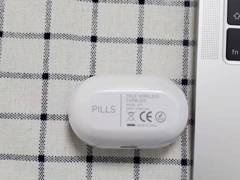 MOMAX首款TWS耳机PILLS上手体验便捷小巧续航给力