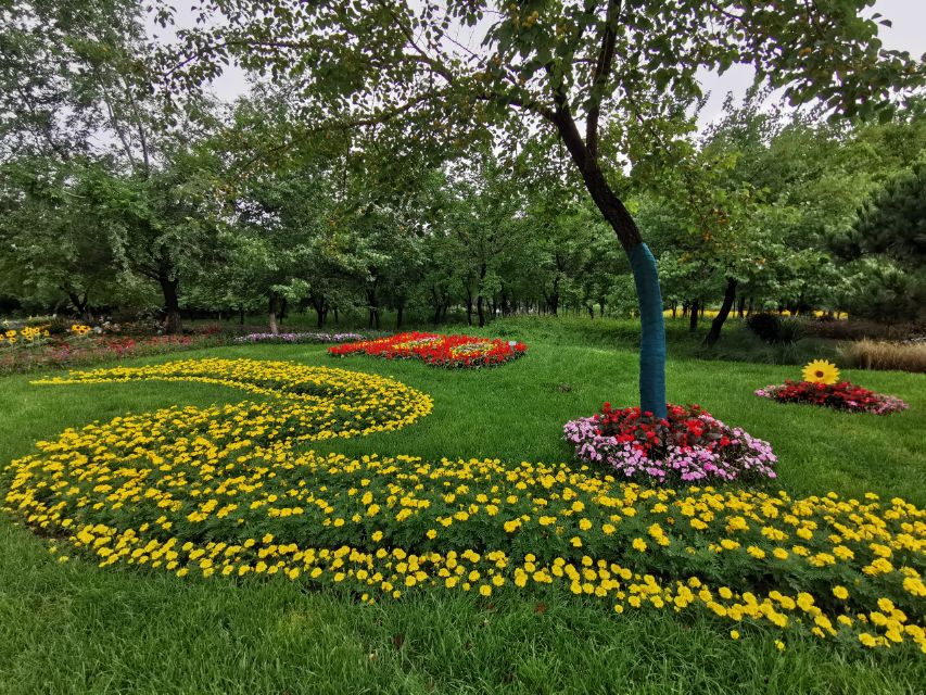 百花园里花里花争艳,百花园里百花香