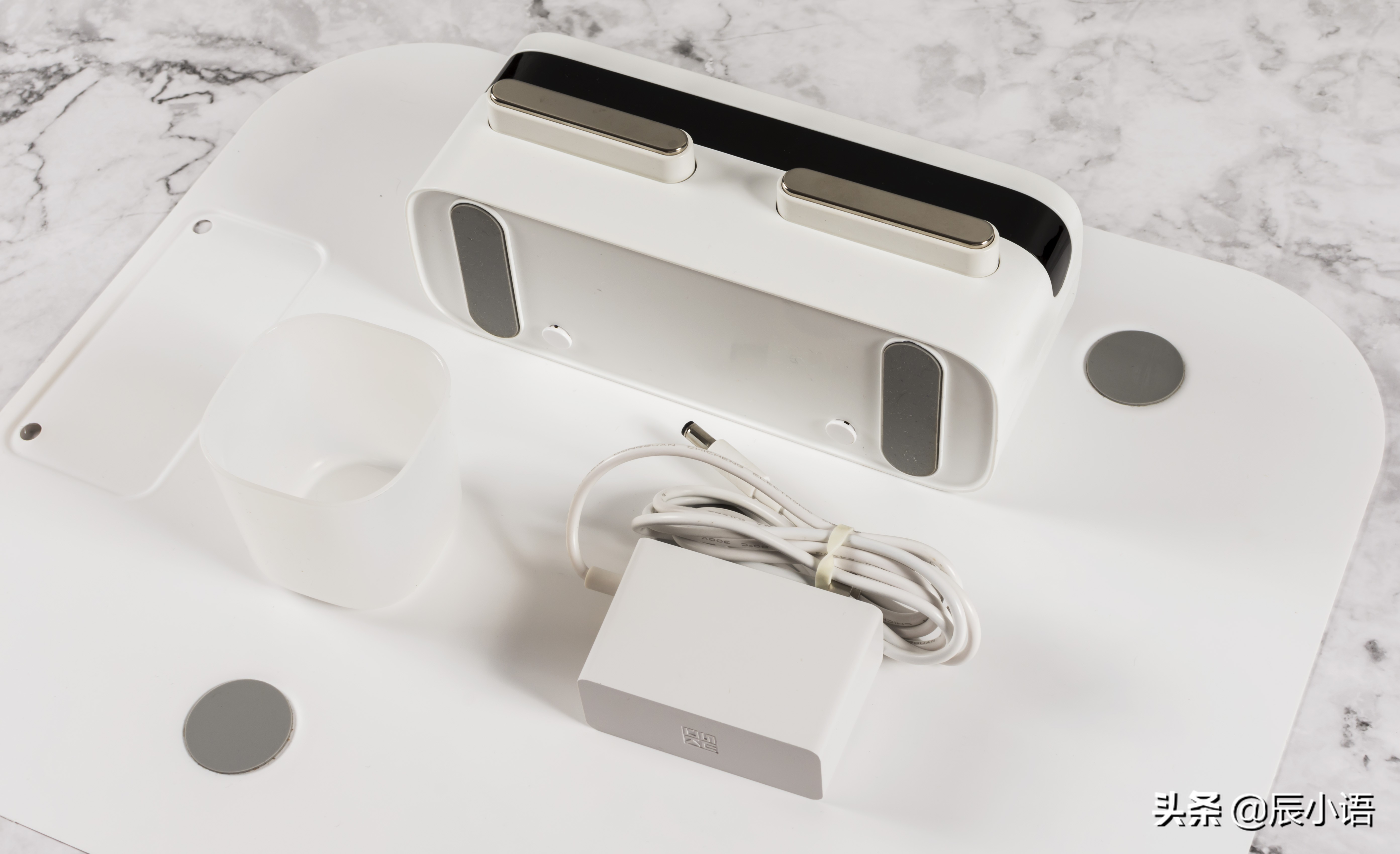 小米全智能自动拖地机,小米全自动扫地拖地一体机