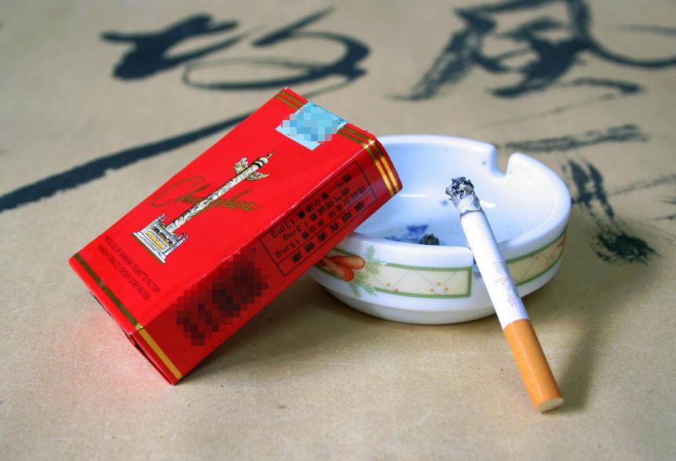 中华香烟在国外为啥卖得便宜,英国免税店中华烟多少钱