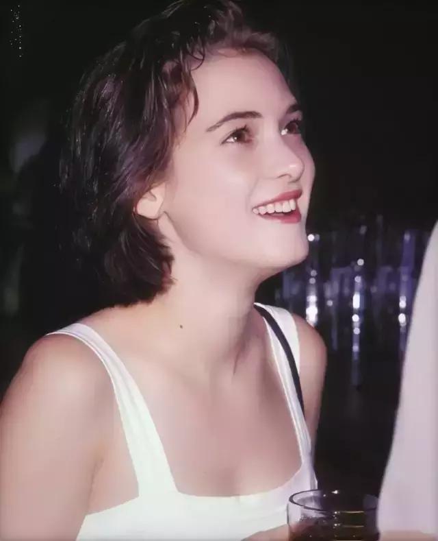 她是约翰尼德普一生最爱的女人,德普最爱的女人是谁