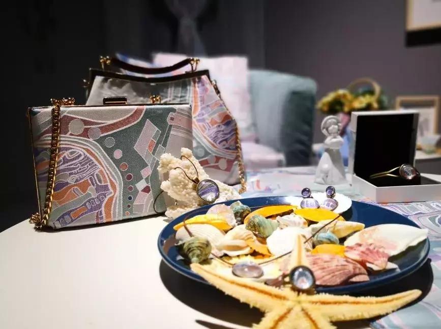 又到一年毕业季离开校园,又到一年一季毕业季