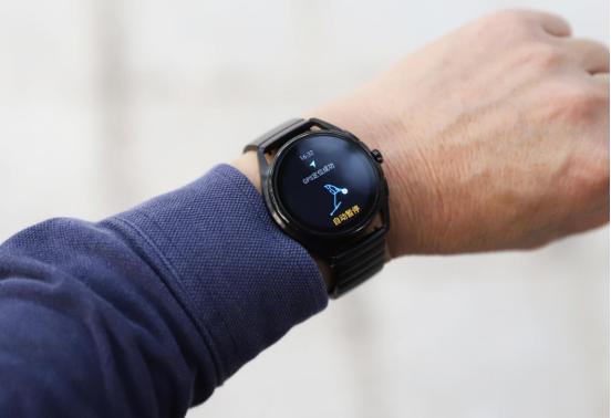 阿玛尼男士手表上手体验,阿玛尼四代