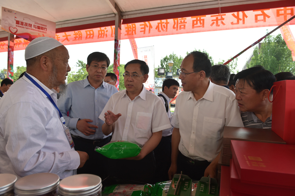 中国石化扶贫视频,中国石化扶贫纪实