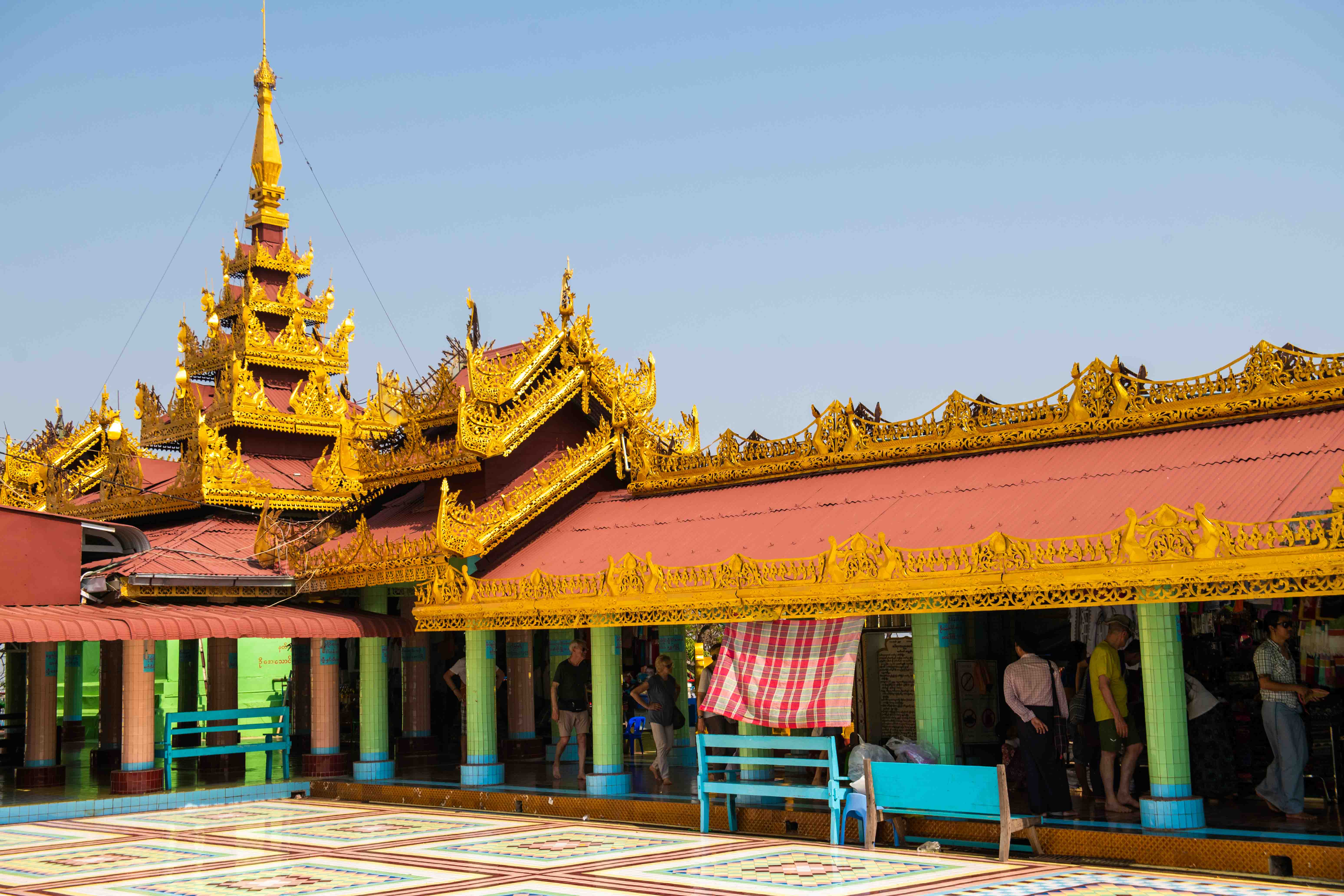 隐藏在缅甸大山里的卧佛,缅甸最高的山