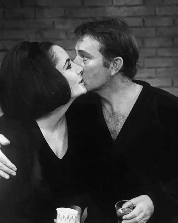 jennie同款提花高领毛衣,jennie同款开衫毛衣