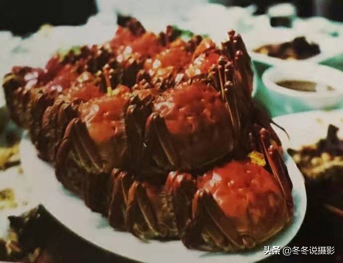 美食摆盘拍照构图,拍餐桌怎么拍出高级感