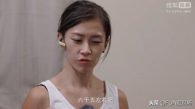 最性感的香港搬运工，扛180斤重物，月薪1万8，租5平米房